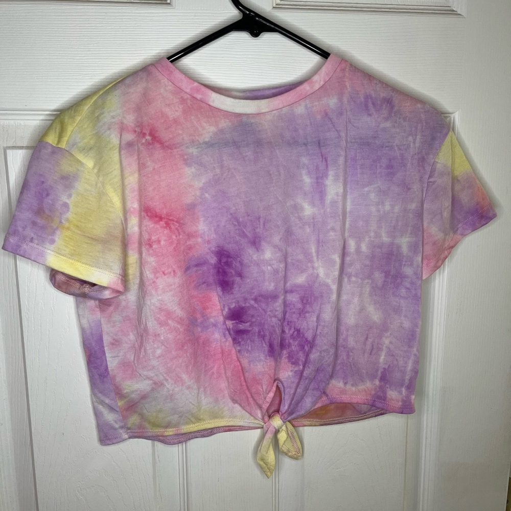 SHEIN Tie Dye Cropped T-Shirt with Front Tie